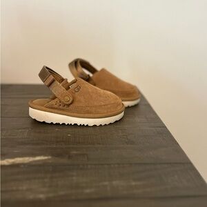 UGG Goldenstar Clogs (Walker-Size)